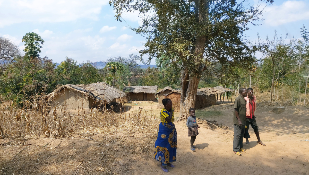 Sonja såg den extremaste fattigdomen i Malawi: ”Studerande kan drivas till självmord”