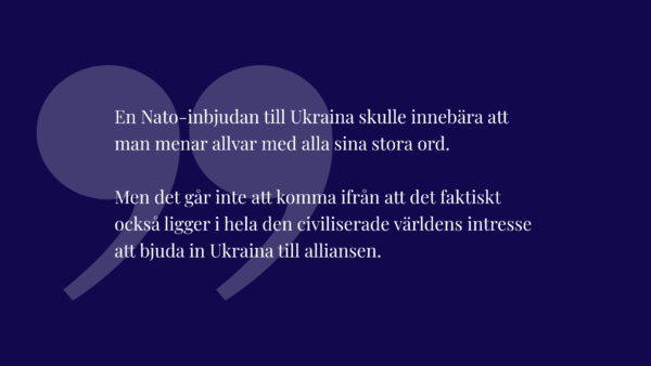 Citat från texten på mörkblå bakgrund.